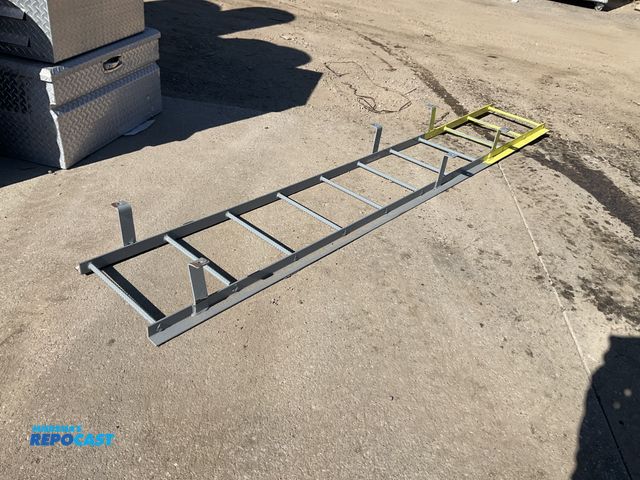 Lot 2-33340 - Cotterman heavy duty metal 11 bar chicken ladder with welded rungs