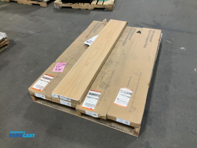 Lot 2-16085 - Lot of (5) cases of rigid core designer plank vinyl flooring, model#MLCL388, 9.13” x 60”, 30.45 sq f...