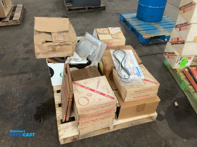 Lot 2-21478 - Skid of assorted Band Saw Blades, assorted sizes including 3/4"x8'11" and more