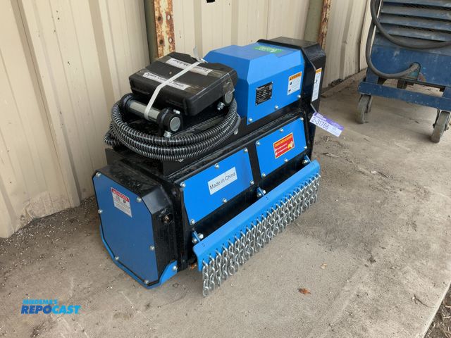 Lot 2-31766 - Raytree REDM32 Mini Excavator Drum Mulcher 32” Bolt On Hydraulic Powered