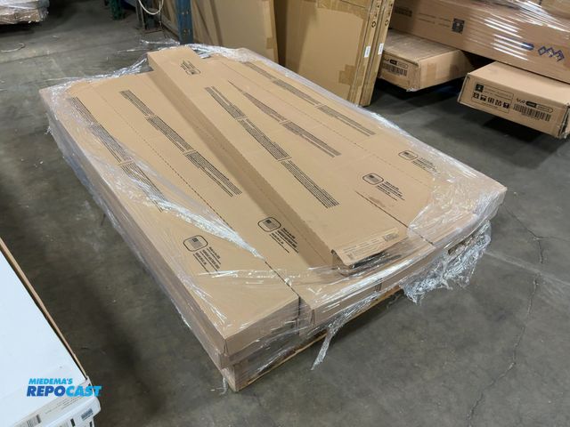 Lot 2-27845 - Skid of (11) Boxes of Hartco RKEG70L02EW Everguard Sand Washed 7.1" Oak Rigid Core Vinyl Flooring, 2...