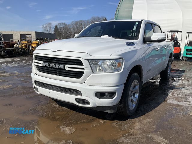 Lot 2-40848 - 2019 Ram 1500 Big Horn SWB Crew Cab Standard Box Pickup Truck 4x4