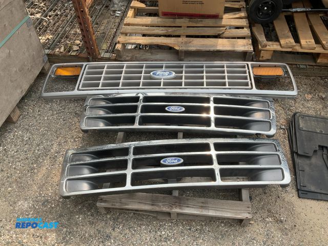Lot 2-18426 - 1- 1979-1991 ford grill, 2- 1992-1996 ford grills for f150, f250, f350