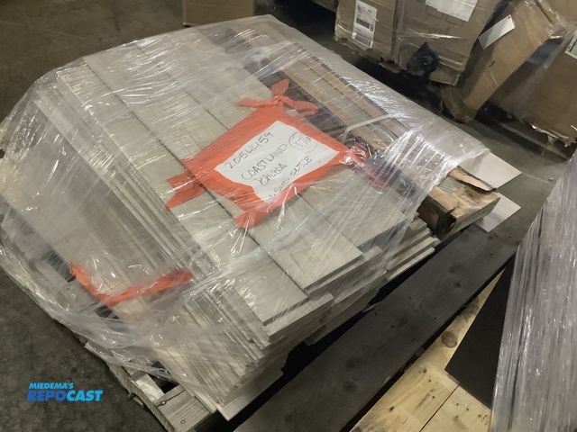 Lot 2-93673 - Tile Flooring - hardwood plank look