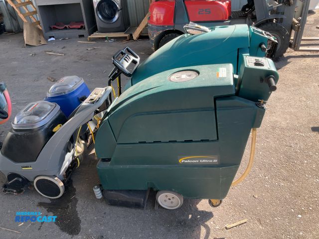 Lot 2-99692 - Lot of (4) janitorial cleaning equipment including: Windsor admiral push floor cleaner, Windsor kach...