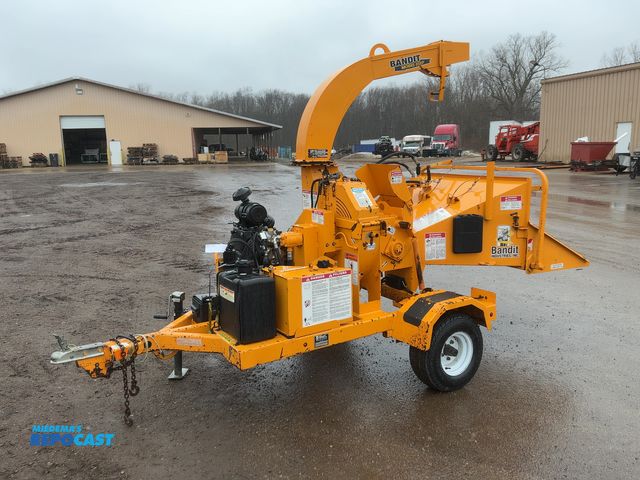 Lot 2-33999 - 2017 Bandit 65XP Towable Wood Chipper