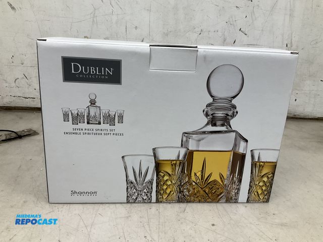 Lot 2-36726 - Dublin collection seven piece spirts set glass shots