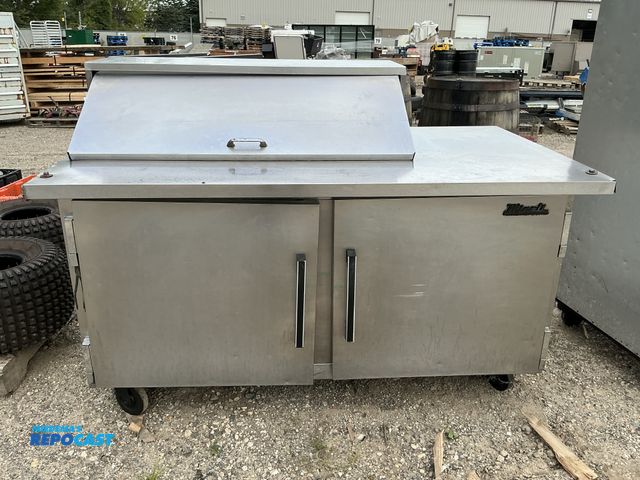 Lot 2-27279 - Migeli CA518BT Prep Table
