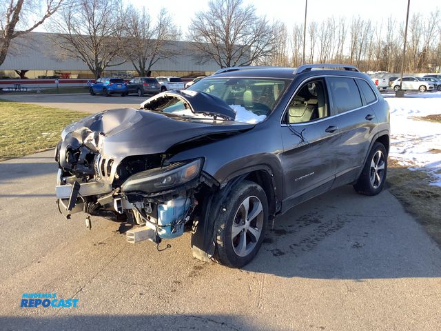 Lot 2-42309 - 2019 Jeep Cherokee Limited SUV 4x4