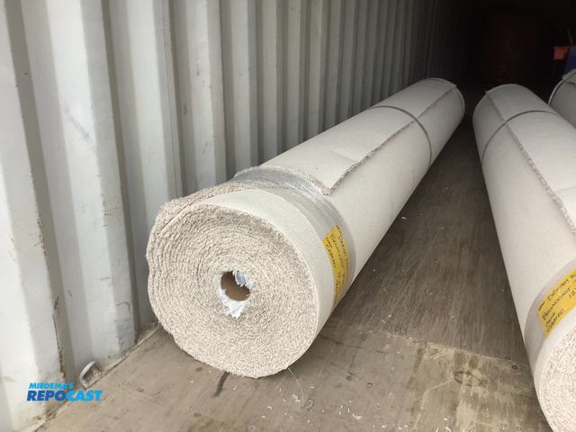 Lot 2-92681 - Roll of Dream Weaver Broadcast + 12’ x 75’ Carpet (Color:Cameo) (New)