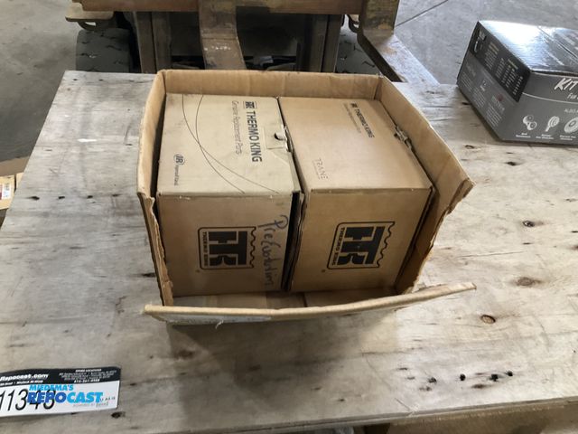 Lot 2-11343 - (2) Thermo King APU alternators, part no. 452672