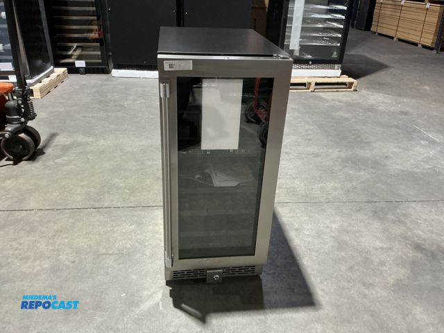 Lot 2-22655 - Scratch & Dent Vinotemp VT-OUTDR15GD 19 -Bottle Stainless Steel Dual Zone Cooling Outdoor Wine Coole...