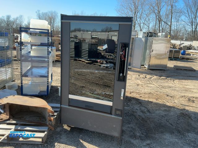 Lot 2-94342 - Crane- National Vendor Vending Machine Model: 147 S/N: 147-34406 115 Volts