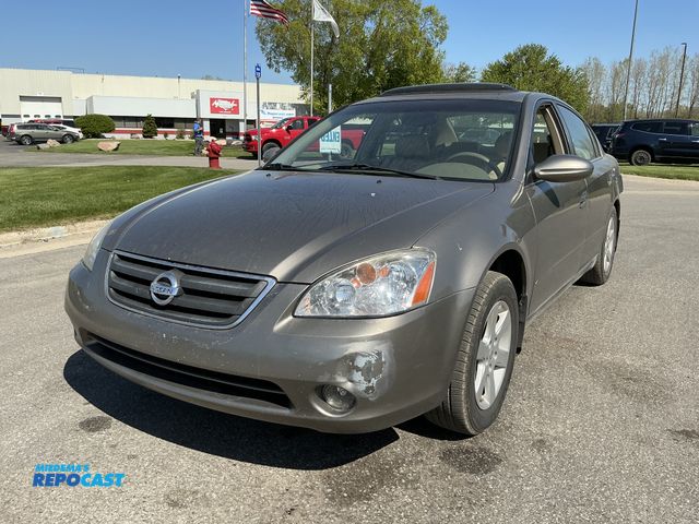 Lot 2-39606 - 2003 Nissan Altima SL Sedan FWD