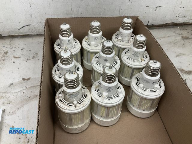 Lot 2-18979 - GE 22613 LED lights with built-in cooling fans -9 bulbs