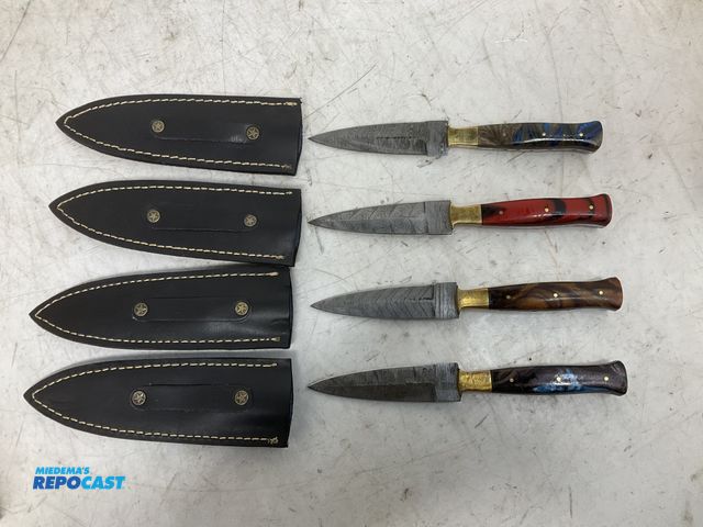 Lot 2-92418 - Lot of (4) Collectible 4” Blade Damascus Knives w/ Black Leather Sheathes