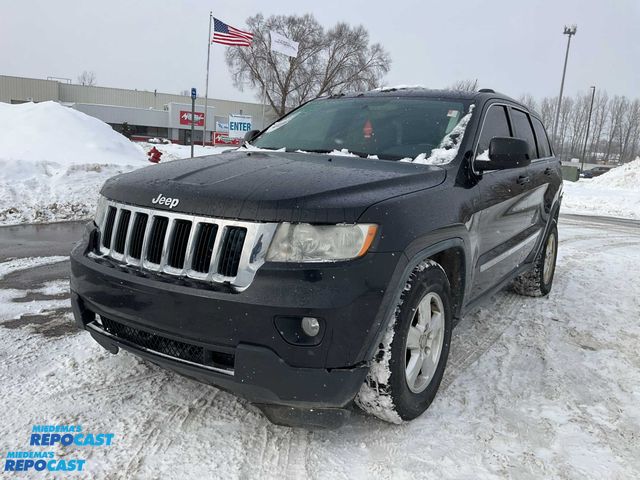 Lot 2-74277 - 2011 Jeep Grand Cherokee Laredo SUV 4x4