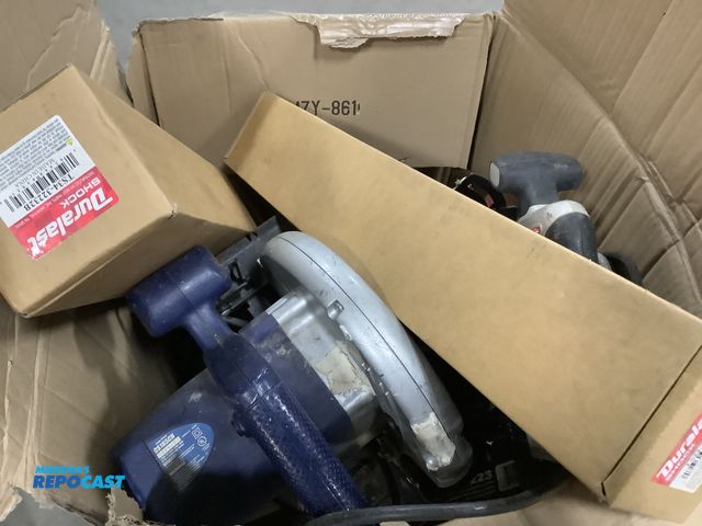 Lot 2-60874 - Skid of tools