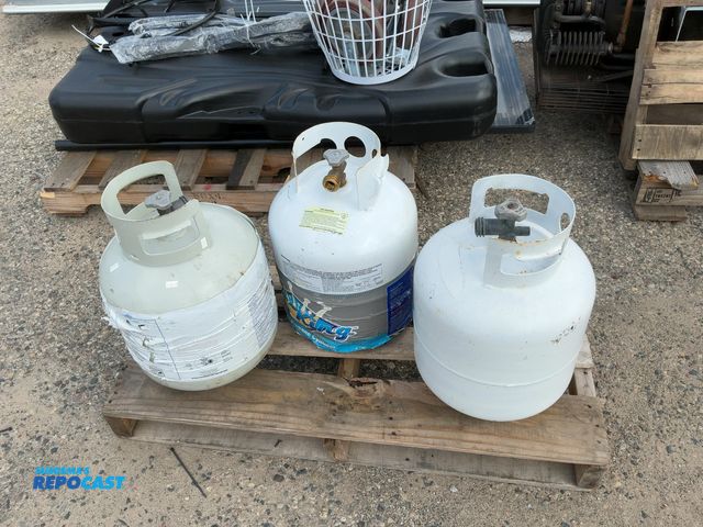Lot 2-36502 - (3) white 15-20LB empty propane tanks/cylinders