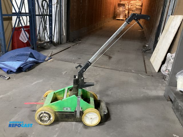 Lot 2-65600 - 1 (1) Fox Valley Systems, Super Striper walk behind inverted paint striper.