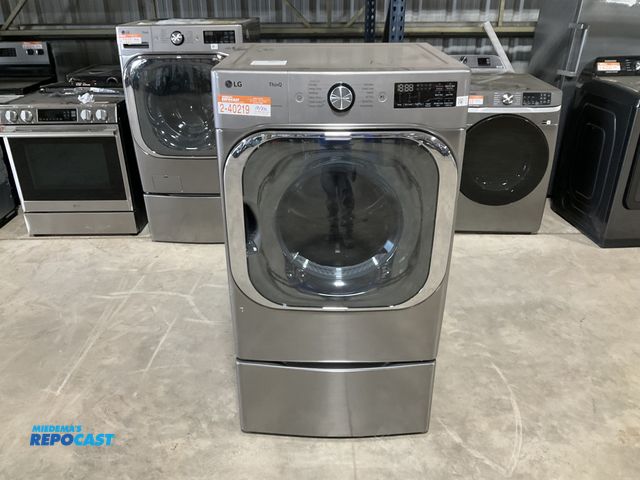 Lot 2-40219 - Scratch & Dent LG DLGX8981V Vented SMART Stackable Gas Dryer in Black Steel with TurboSteam and Sens...