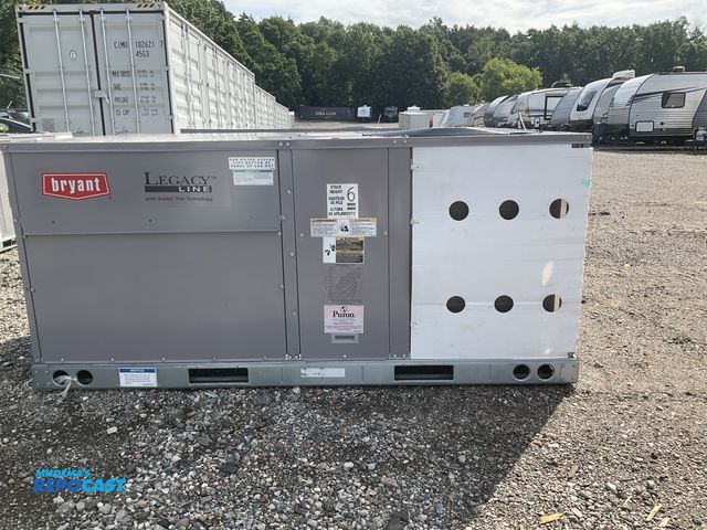Lot 2-10295 - Bryant CRPWREXH Packaged Rooftop Unit