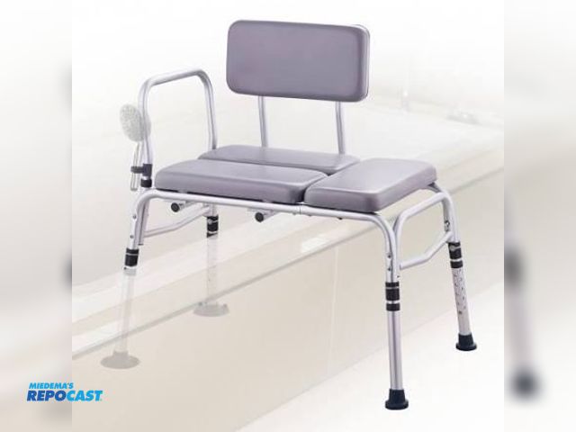Lot 2-75912 - Vevor handicap tub transfer bench gray unassembled model FBL630237