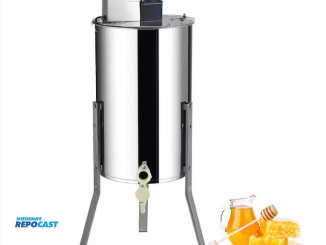 Lot 2-73327 - Garvee  2-4/3/4/4-8frames Electric honey extractor