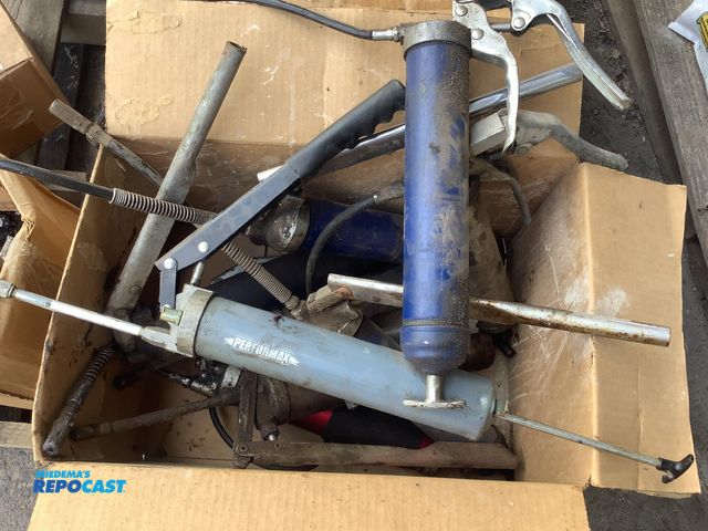 Lot 2-64392 - (10)Lincoln 1133 Pistol grip grease gun