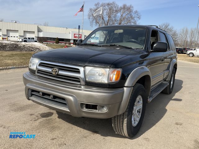 Lot 2-94440 - 2000 Toyota 4Runner Limited SUV 4x4