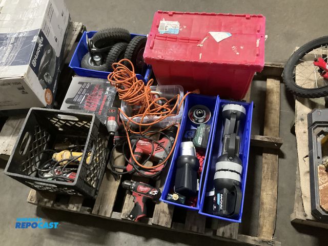 Lot 2-67882 - Skid lot of hand tools and power tools including Milwaukee power tools, Rayovac flash lights, a set ...