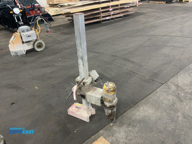 Lot 2-40394 - M2 Anchor Core Drill Stand with Dewalt DW194 Core Drill Motor, 120 volt, Works