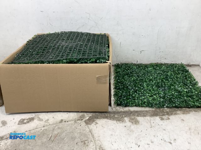 Lot 2-32986 - Lot of (12) fake greenery backdrop square pieces approx. 20”x20” serial# 241127576960183