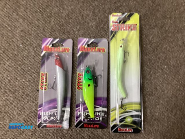 Lot 2-67302 - Three new MaxxLure lure baits.