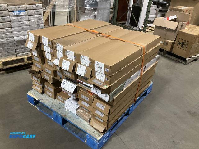 Lot 2-60433 - Skid of Various Types of Vinyl Plank Flooring, approx 24sq ft per Box (for most boxes)