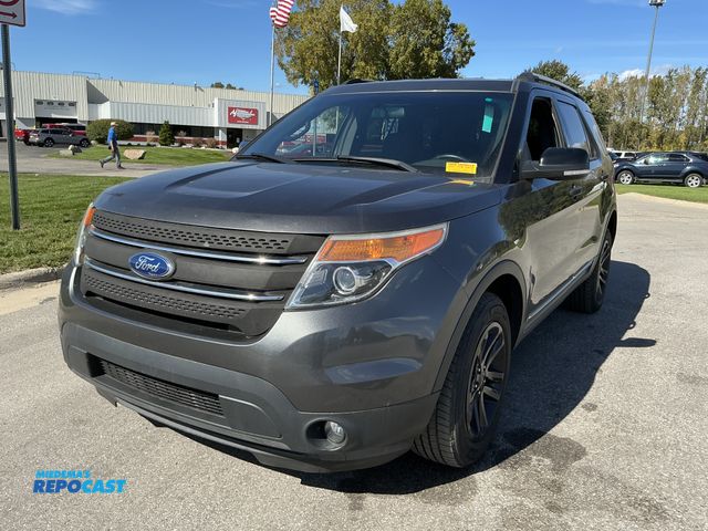 Lot 2-67202 - 2015 Ford Explorer XLT SUV 4x4