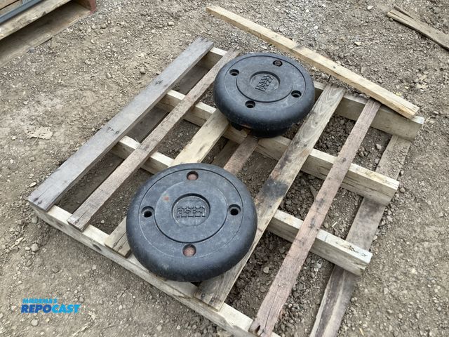 Lot 2-35240 - 1 Set of Case Wheel weights for Garden tractor Universal fit for any 12 inch garden tractor wheel