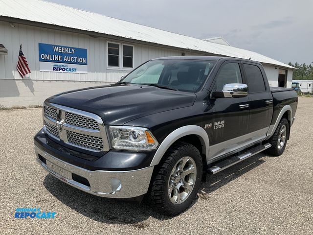Lot 2-61777 - 2016 Ram 1500 Laramie Crew Cab Short Box Pickup Truck 4x4