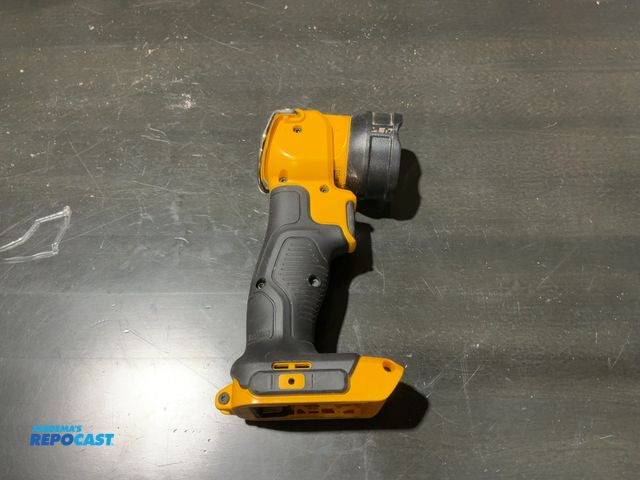 Lot 2-53631 - DeWalt DCL040 LED Worklight(DOBSON)