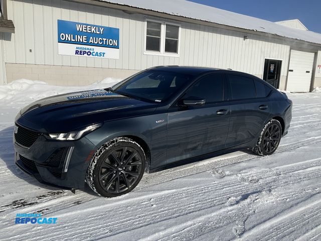 Lot 2-60974 - 2022 Cadillac CT5 V Sedan AWD
