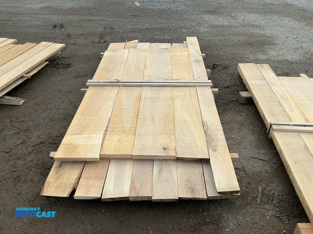 Lot 2-33703 - 2 layers of 4/4 45"w x 6-8' long Maple