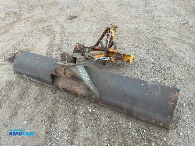 Lot 2-40150 - 8’ 3-point Back Blade, has top link, tilt and angle have been welded in position