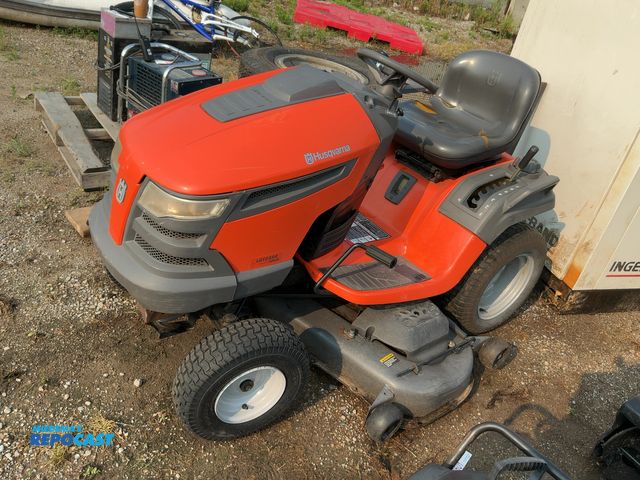 Lot 2-11152 - Husqvarna LGT2554 Riding Lawn Mower