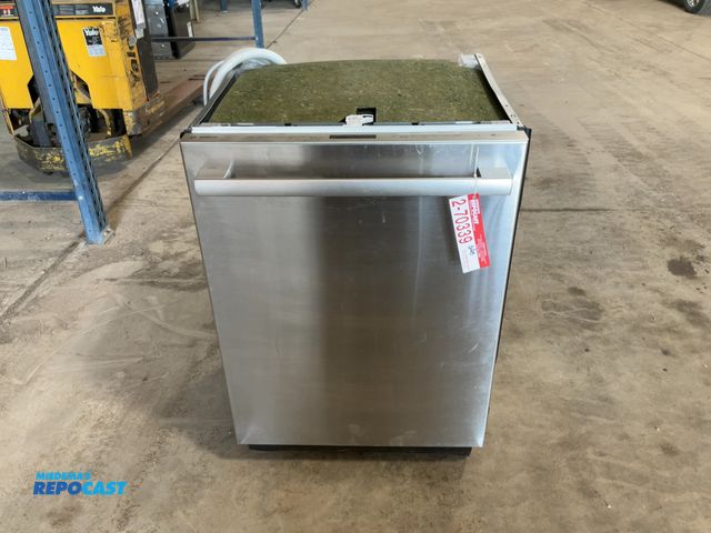 Lot 2-70339 - Scratch & Dent Bosch SHX78CC5UC/48 800 Series 24" Top Control Smart Built-In Tub Dishwasher with Fle...