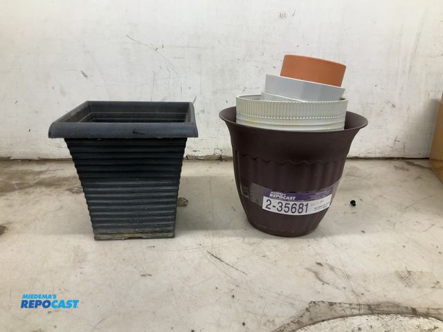 Lot 2-35681 - Lot of pots including a square planter, and various sized plastic pots and 3 ceramic pots