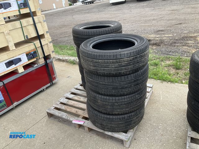 Lot 2-21171 - (4) 235/60R18 tires and (4) 255/55R18 tires, all are used and have date codes if 2016 or older