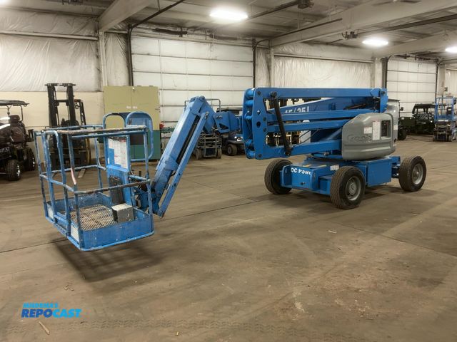 Lot 2-43741 - 2015 Genie Z-45/25J Articulated Boom Lift