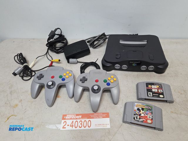 Lot 2-40300 - Nintendo 64 video game system