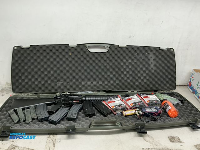 Lot 2-18024 - BB Gun with Competition Grade Pellets, and more accessories
