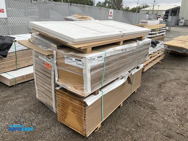 Lot 2-27992 - Skit lot of misc interior wood doors various sizes and colors, 3/4 x 46-1/2 x 72-3/4 Alton wood conc...